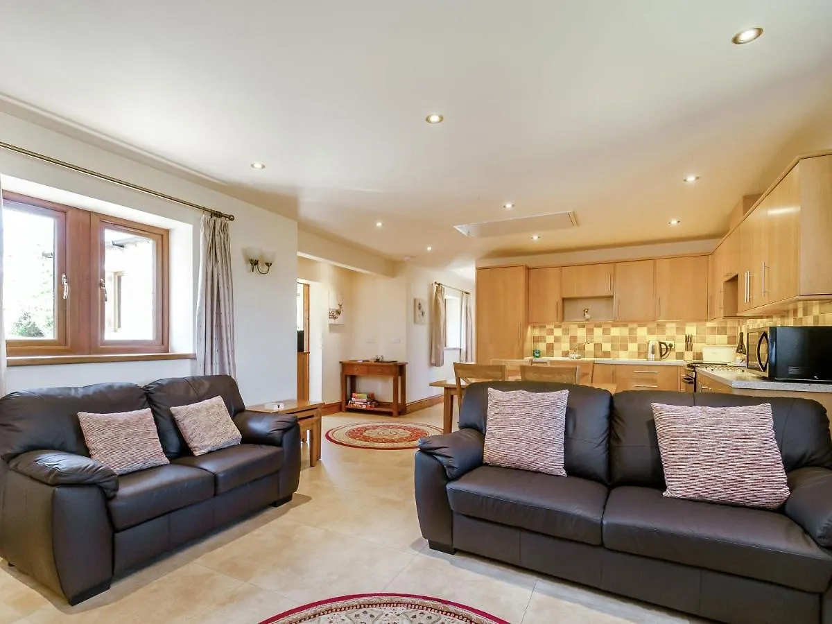 Routster Cottage Giggleswick 0*,