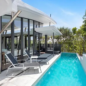 https://3-kiamba-court-sunshine-beach.queenslandhotels.net